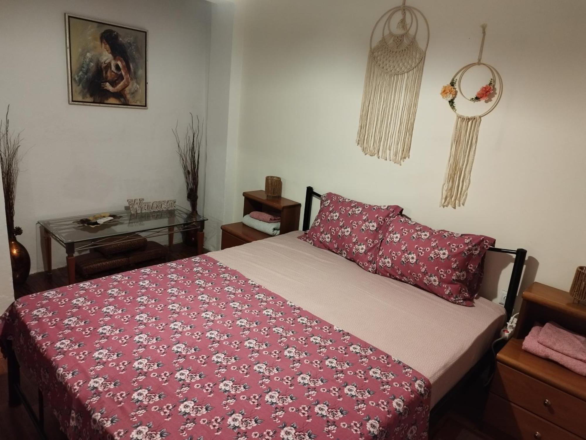 Private Rooms In Shared House テッサロニキ エクステリア 写真